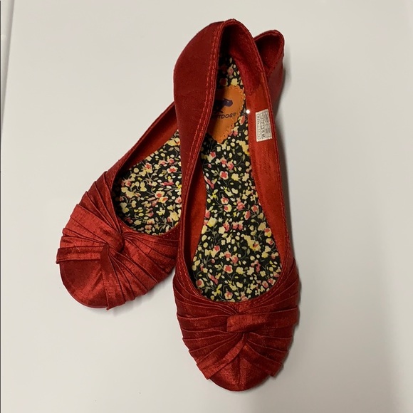 Rocket Dog Shoes - Rocket dog red satin flats size 6